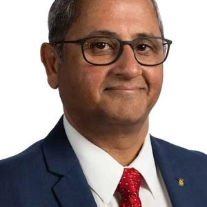 【风采】加拿大丰业银行集团负责人兼首席财务官Raj Viswanathan