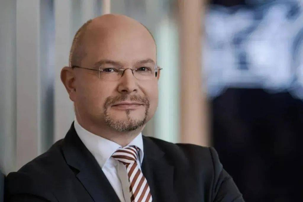 【CEO动向】宝马集团宣布新任CFo 