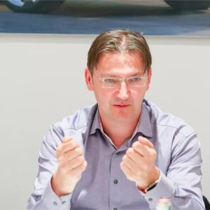 【CXO观点】大众汽车集团首席数字官：技术安全将是大众变革转型的关键