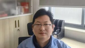 南通铁人运动用品有限公司副厂长陈志岗