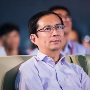 【动向】阿里大挪移：张勇退，蔡崇信和吴泳铭进，投资人、掌门人身份互换？