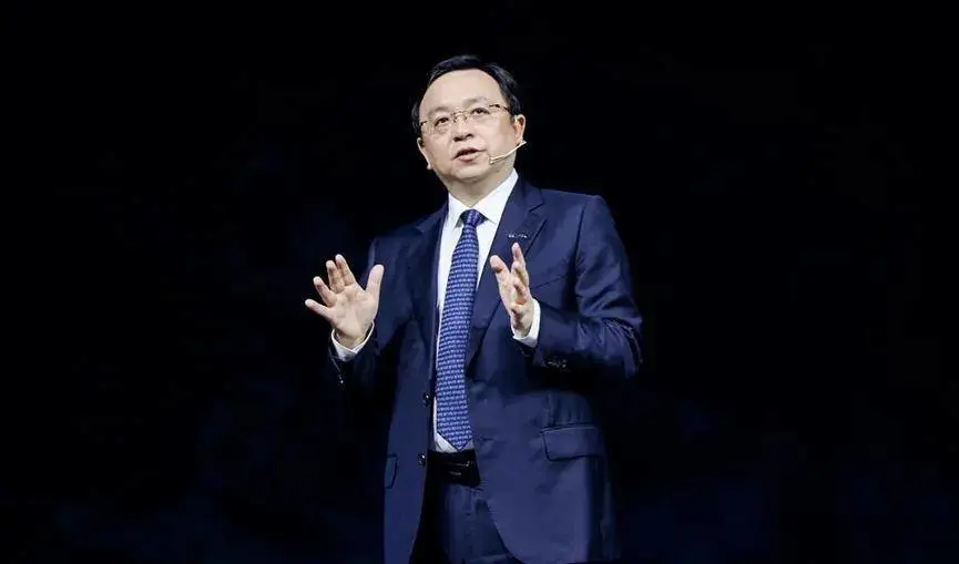 【CEO故事】比亚迪股份有限公司董事长兼总裁王传福：从电池大王到汽车大王