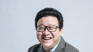 网易公司创始人，网易公司董事局主席、首席执行官丁磊