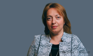 CEO访谈】AI Future Leaders CEO Alina Rivilis:如何弥合传统教育与AI驱动世界需求的桥梁——CXOUNION